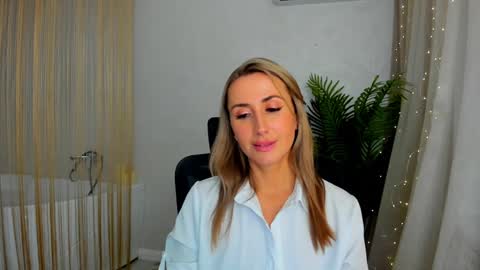 Olivia online show from January 24, 2025, 2:07 am