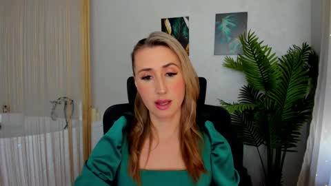 Olivia online show from February 14, 2025, 11:21 am