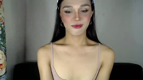 Lily is Gold online show from July 14, 2026, 11:05 am