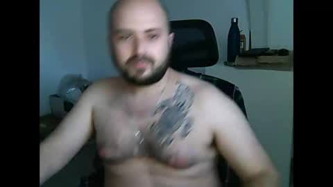 Snapshot of goldenspainboy chatting on May 6, 2026, 5:29 pm goldenspainboy online show from May 6, 2026, 5:29 pm
