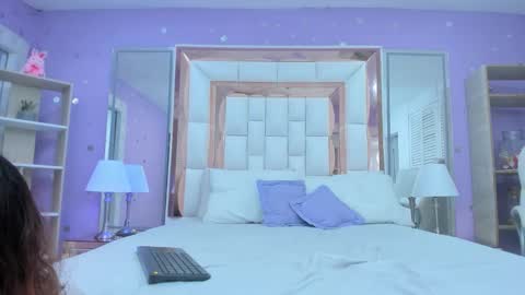 Snapshot of goldentemptation_ chatting on May 19, 2026, 7:53 pm goldentemptation_ online show from May 19, 2026, 7:53 pm