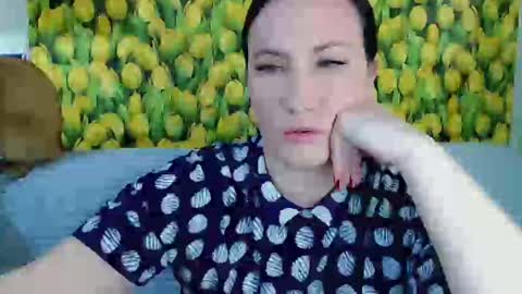 goldmoonn online show from April 5, 2026, 3:53 pm