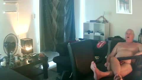 goldyguy011 online show from February 5, 2026, 2:38 am