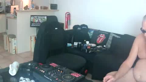 goldyguy011 online show from July 21, 2026, 7:05 pm