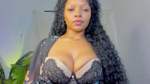 Snapshot of goofyshygirl1 chatting on February 11, 2025, 9:25 pm Dominique online show from February 11, 2025, 9:25 pm