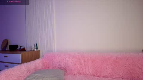 Yulia 24  online show from July 12, 2026, 9:39 pm