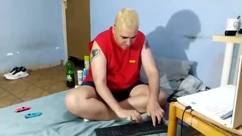 Snapshot of gorak32 chatting on June 11, 2026, 10:08 pm GoraK online show from June 11, 2026, 10:08 pm