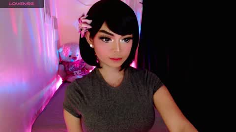 Emmy online show from December 15, 2024, 12:17 pm