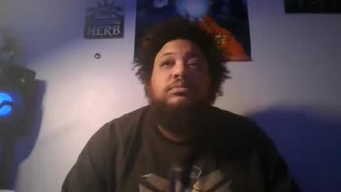 Snapshot of gorillamcgee chatting on May 17, 2026, 10:44 am gorillamcgee online show from May 17, 2026, 10:44 am