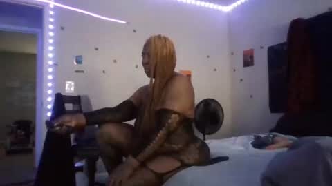 Sue Goddess online show from October 26, 2025, 3:18 pm