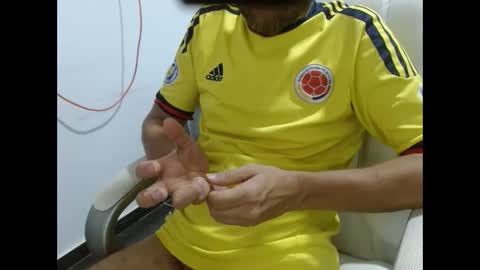 Andres online show from October 14, 2025, 7:25 pm