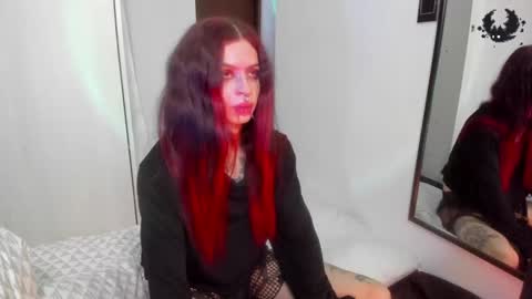 Snapshot of goth_ru chatting on December 5, 2024, 8:55 pm Russ online show from December 5, 2024, 8:55 pm