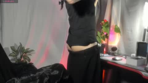 Snapshot of goth_ru chatting on July 11, 2026, 1:36 pm Russ online show from July 11, 2026, 1:36 pm
