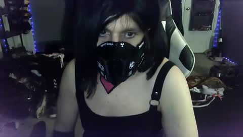 Snapshot of gothic123451 chatting on January 14, 2025, 1:15 am Victoriana online show from January 14, 2025, 1:15 am