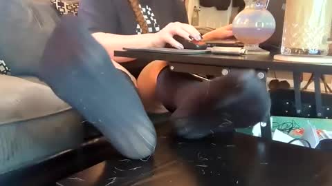 Snapshot of gothicfeetfantasies chatting on February 5, 2025, 7:10 pm Mistress Mommy Godess online show from February 5, 2025, 7:10 pm