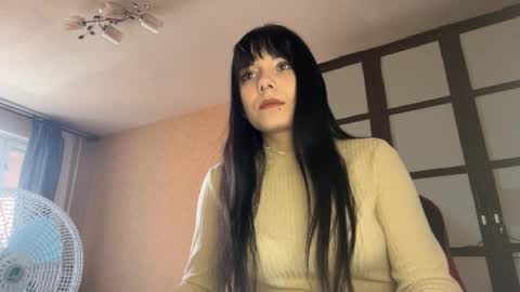 Snapshot of gothickq chatting on May 7, 2026, 10:53 am gothickq online show from May 7, 2026, 10:53 am