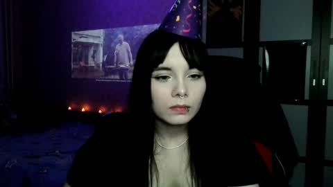 Snapshot of gothickq chatting on June 2, 2026, 6:10 pm gothickq online show from June 2, 2026, 6:10 pm