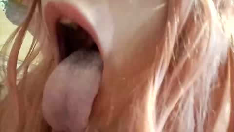 gothicrose4 online show from October 12, 2025, 11:20 am