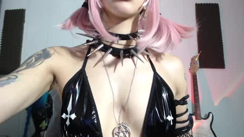        online show from January 4, 2025, 8:17 am