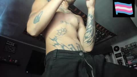 Snapshot of gowtherrrr_ chatting on June 1, 2026, 6:20 pm Manolo modelo independiente online show from June 1, 2026, 6:20 pm