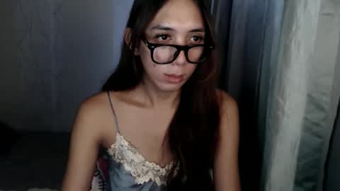 HoneyGrace online show from February 1, 2026, 6:01 am