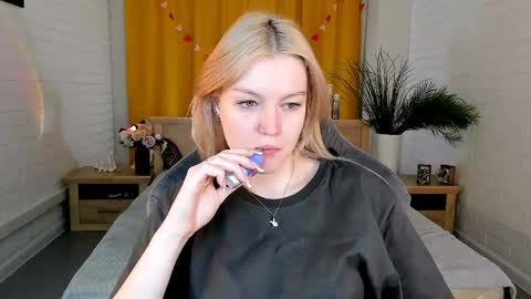 Grace Glamour online show from March 4, 2025, 5:11 am