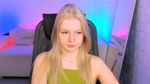 Grace Glamour online show from November 14, 2025, 5:17 am