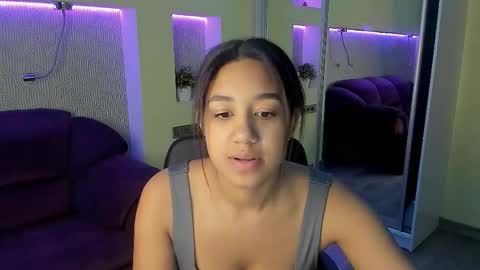 gracekendy online show from November 24, 2025, 12:27 pm