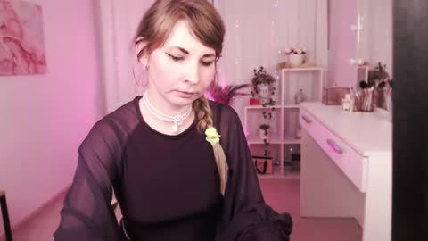 Snapshot of gracelure chatting on January 15, 2025, 8:41 am Grace online show from January 15, 2025, 8:41 am