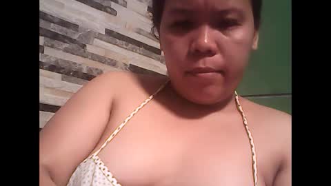 Snapshot of graciabuttercup chatting on December 24, 2024, 11:28 am gracia online show from December 24, 2024, 11:28 am