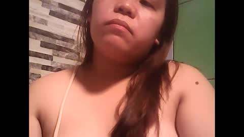 Snapshot of graciabuttercup chatting on December 28, 2024, 3:37 am gracia online show from December 28, 2024, 3:37 am