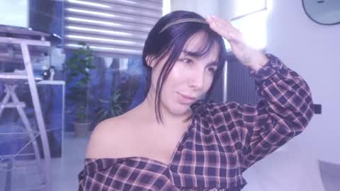 GRECIADOMM555 online show from May 27, 2026, 9:01 pm