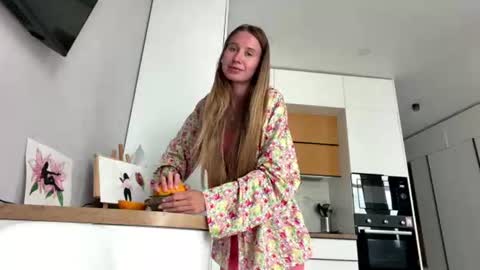 Snapshot of gracieladismang chatting on July 31, 2026, 6:35 am Emilia online show from July 31, 2026, 6:35 am