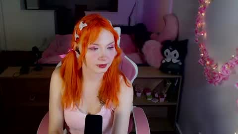 Snapshot of graepmimi chatting on July 31, 2026, 4:06 pm Grape Mimi online show from July 31, 2026, 4:06 pm