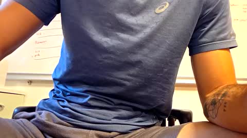 grandbi online show from September 17, 2025, 9:33 am