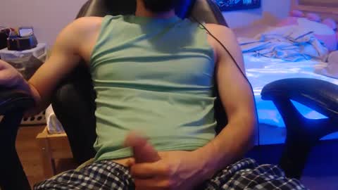 grandepapis121 online show from October 8, 2025, 2:53 am