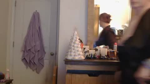 grateful42day online show from December 22, 2025, 4:53 am