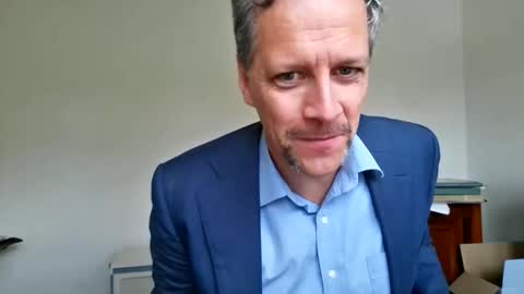 Snapshot of grattitude chatting on November 18, 2025, 3:45 am grattitude online show from November 18, 2025, 3:45 am