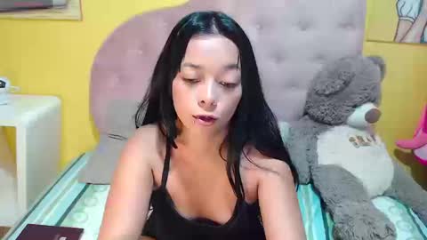 Sophie Gray online show from March 19, 2026, 12:14 am