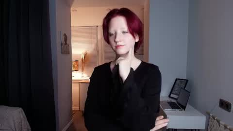 Scarlet online show from July 17, 2026, 8:14 pm