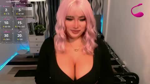 PAULATHEONE online show from July 20, 2026, 3:32 am