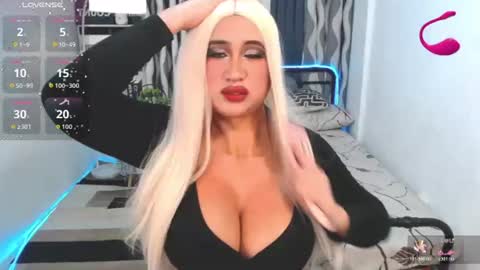 PAULATHEONE online show from July 28, 2026, 12:59 pm