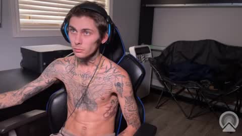 Mr. Heavy online show from November 11, 2025, 4:29 pm