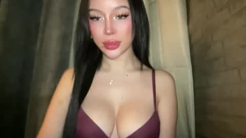 Snapshot of greatpretenderxxx chatting on December 18, 2025, 6:36 pm Marie Pelie online show from December 18, 2025, 6:36 pm