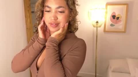 grecia_miller_ online show from May 21, 2026, 12:12 pm