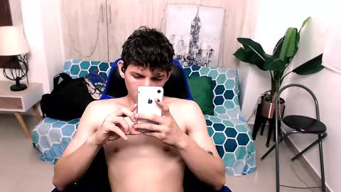 Snapshot of grecia_millercol chatting on December 2, 2024, 8:11 pm grecia_millercol online show from December 2, 2024, 8:11 pm