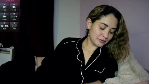 Snapshot of greeicywells chatting on May 17, 2026, 10:44 am Greeicy online show from May 17, 2026, 10:44 am
