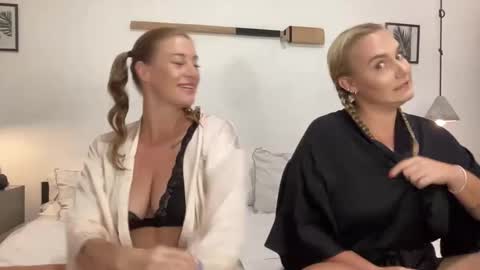 Green Eyed Goddess online show from January 5, 2025, 4:04 am