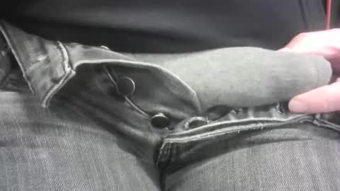 Snapshot of green_robin_hood chatting on December 19, 2024, 5:08 pm Green Robin Hood online show from December 19, 2024, 5:08 pm