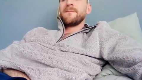 Snapshot of greendiamon chatting on February 7, 2025, 1:11 pm greendiamon online show from February 7, 2025, 1:11 pm